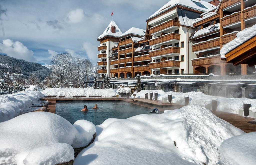 The Alpina Gstaad Hotel Exterior photo