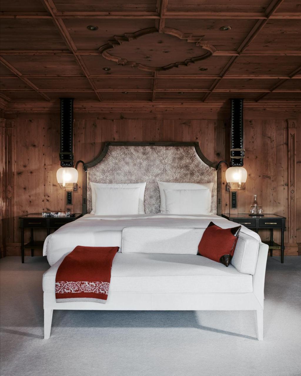 The Alpina Gstaad Hotel Exterior photo